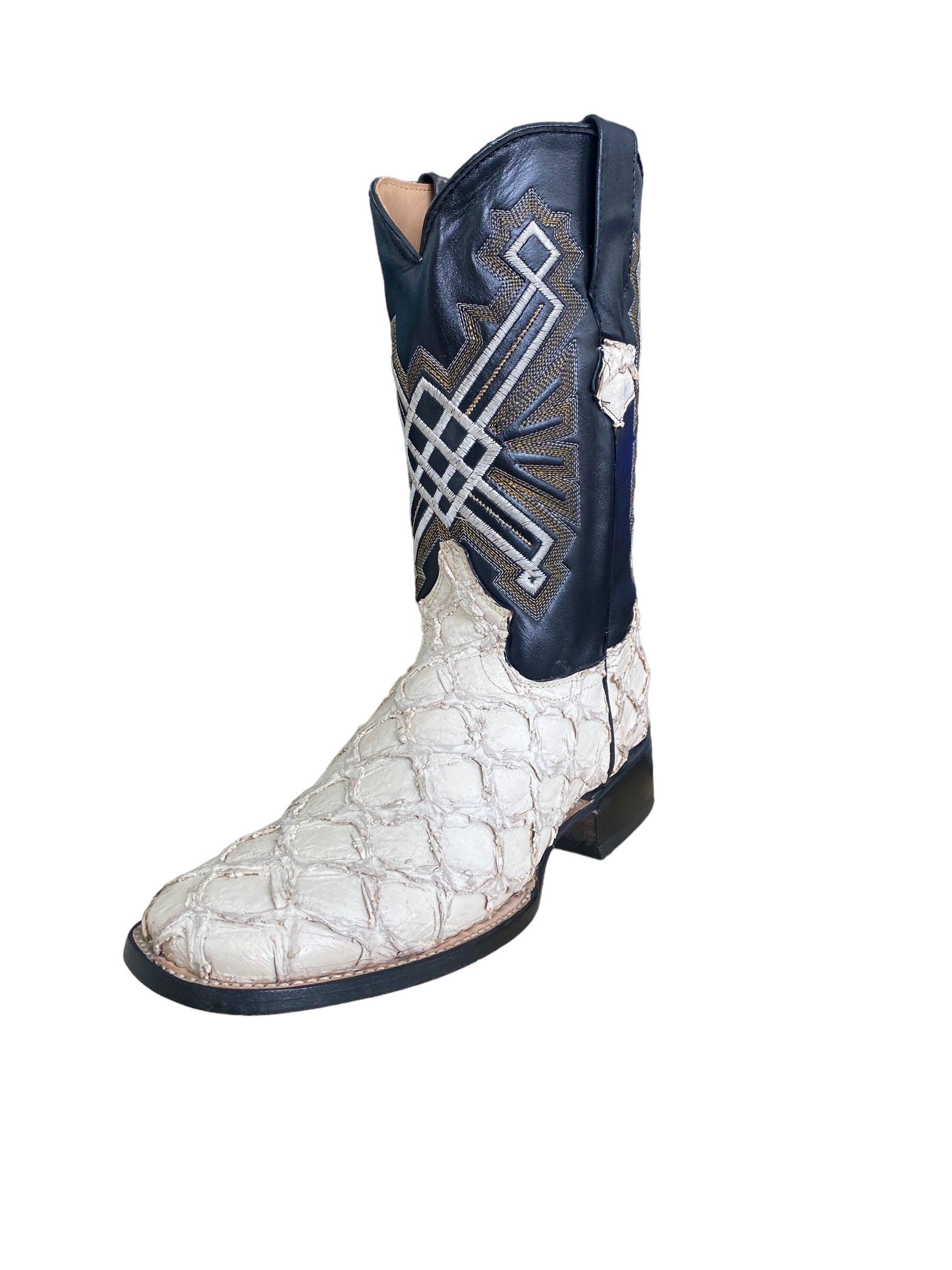 Corral fish sale boots