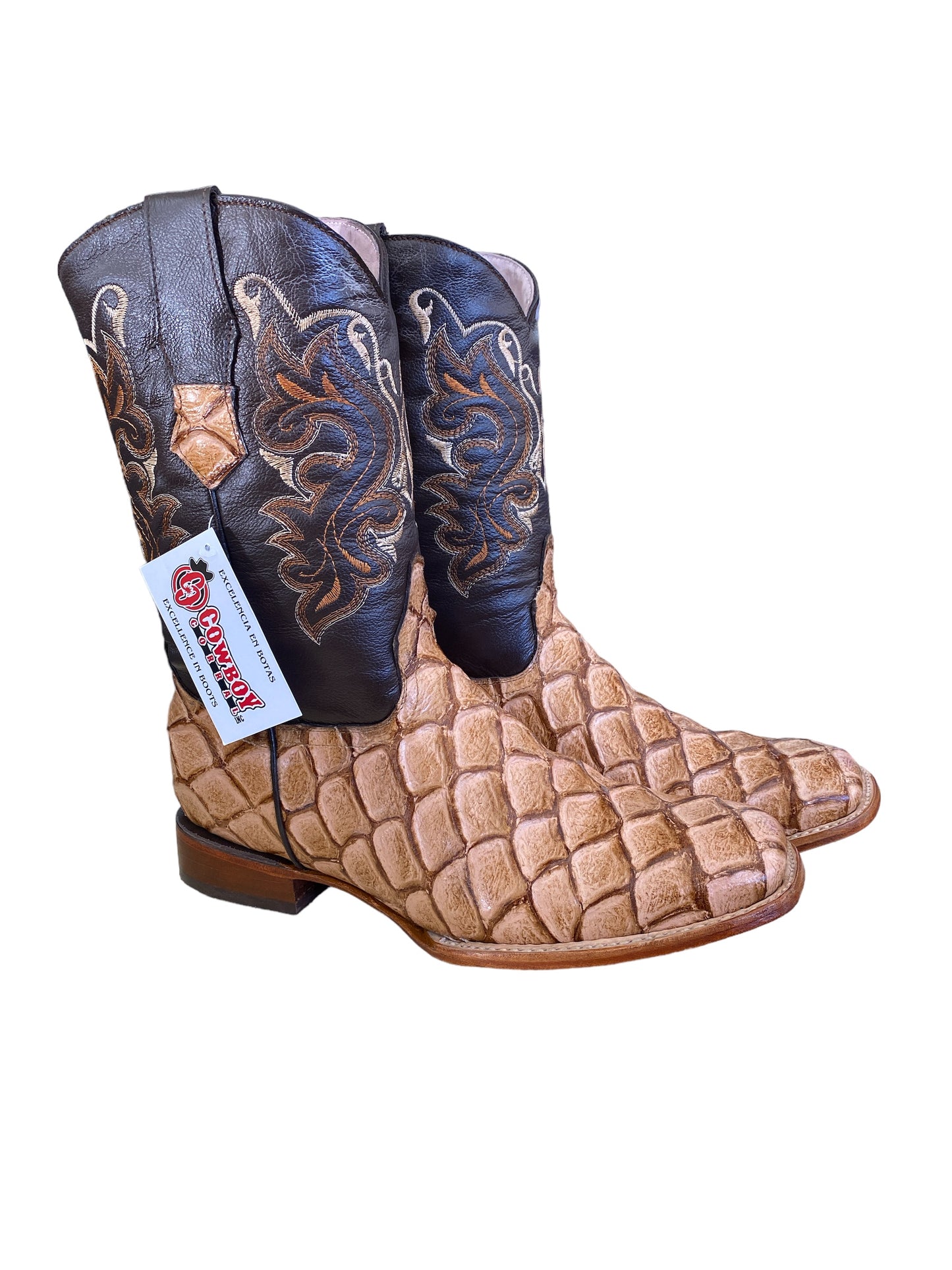 COWBOY CORRAL FISH PRINT ORYX